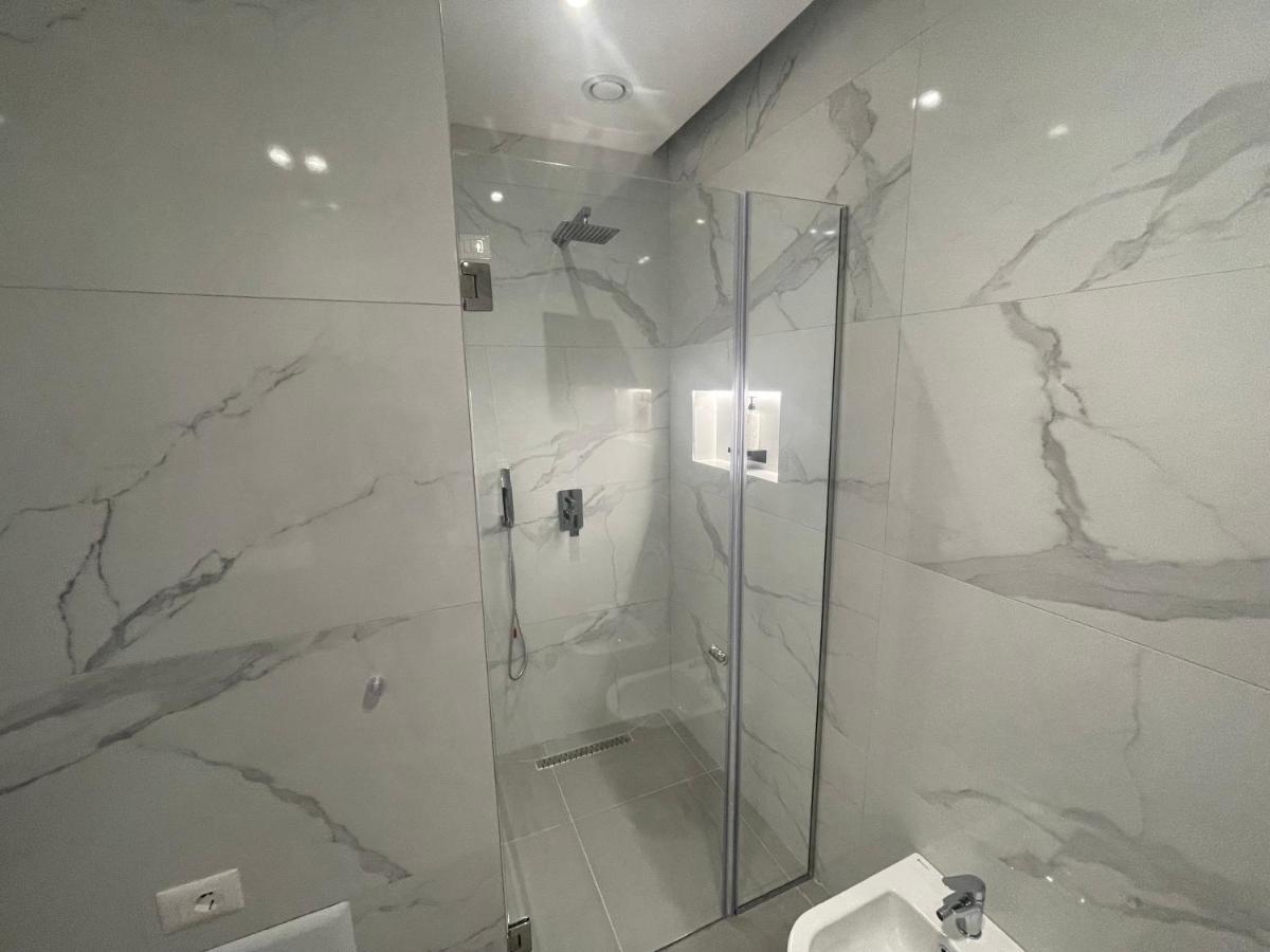 Seaside Hotel Vlorë Екстериор снимка