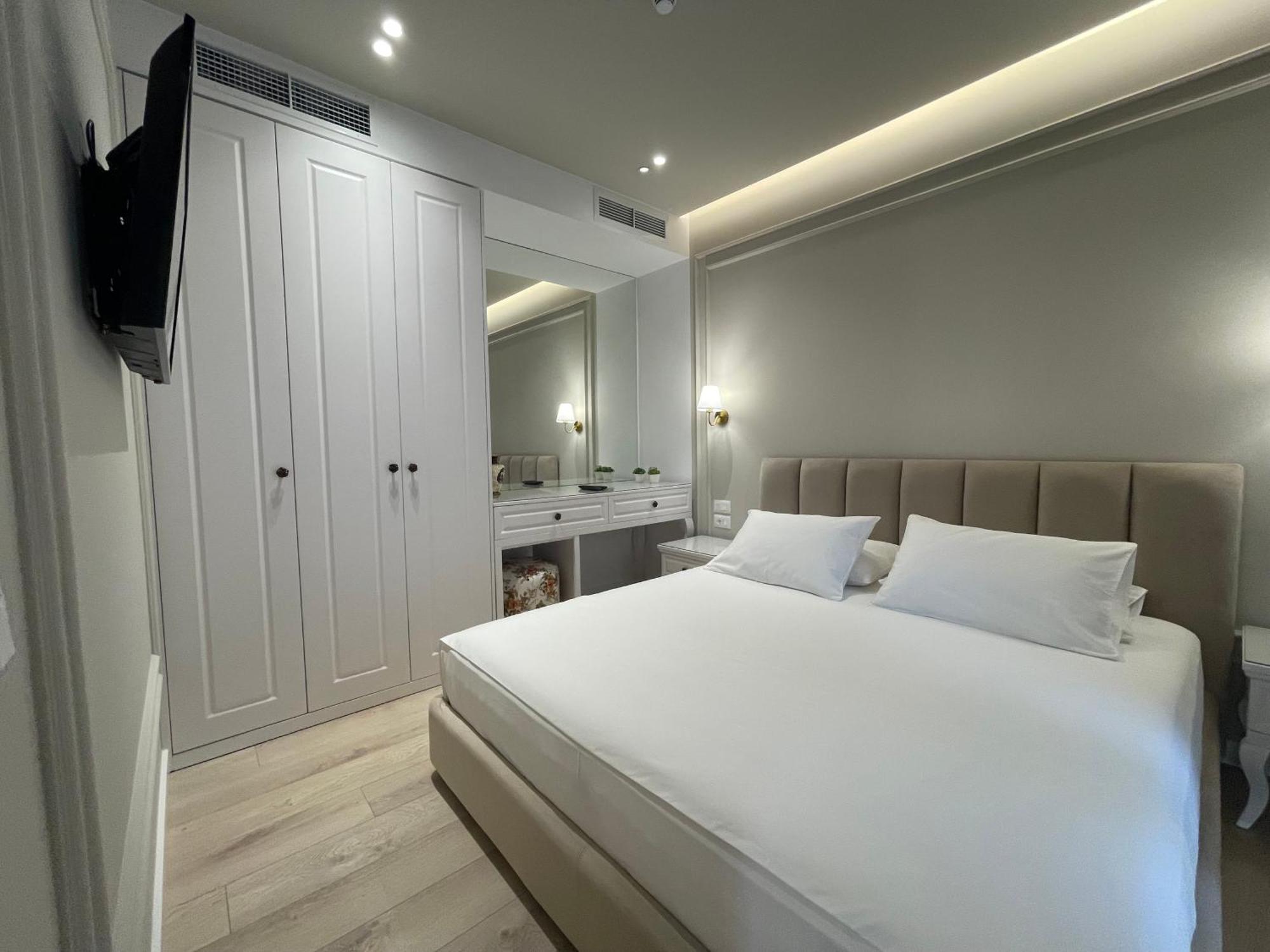 Seaside Hotel Vlorë Екстериор снимка