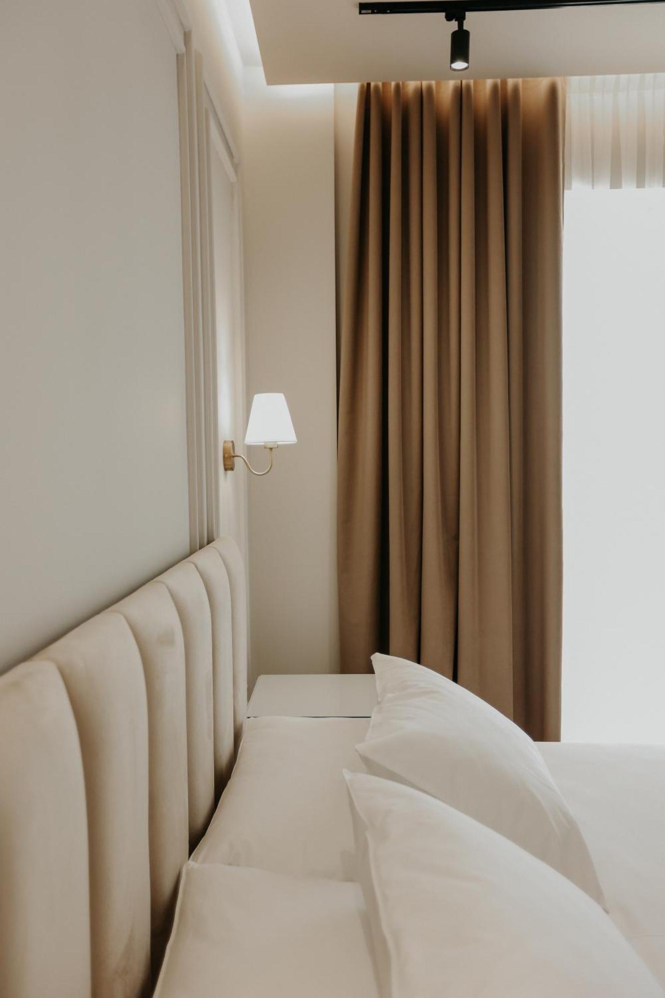 Seaside Hotel Vlorë Екстериор снимка