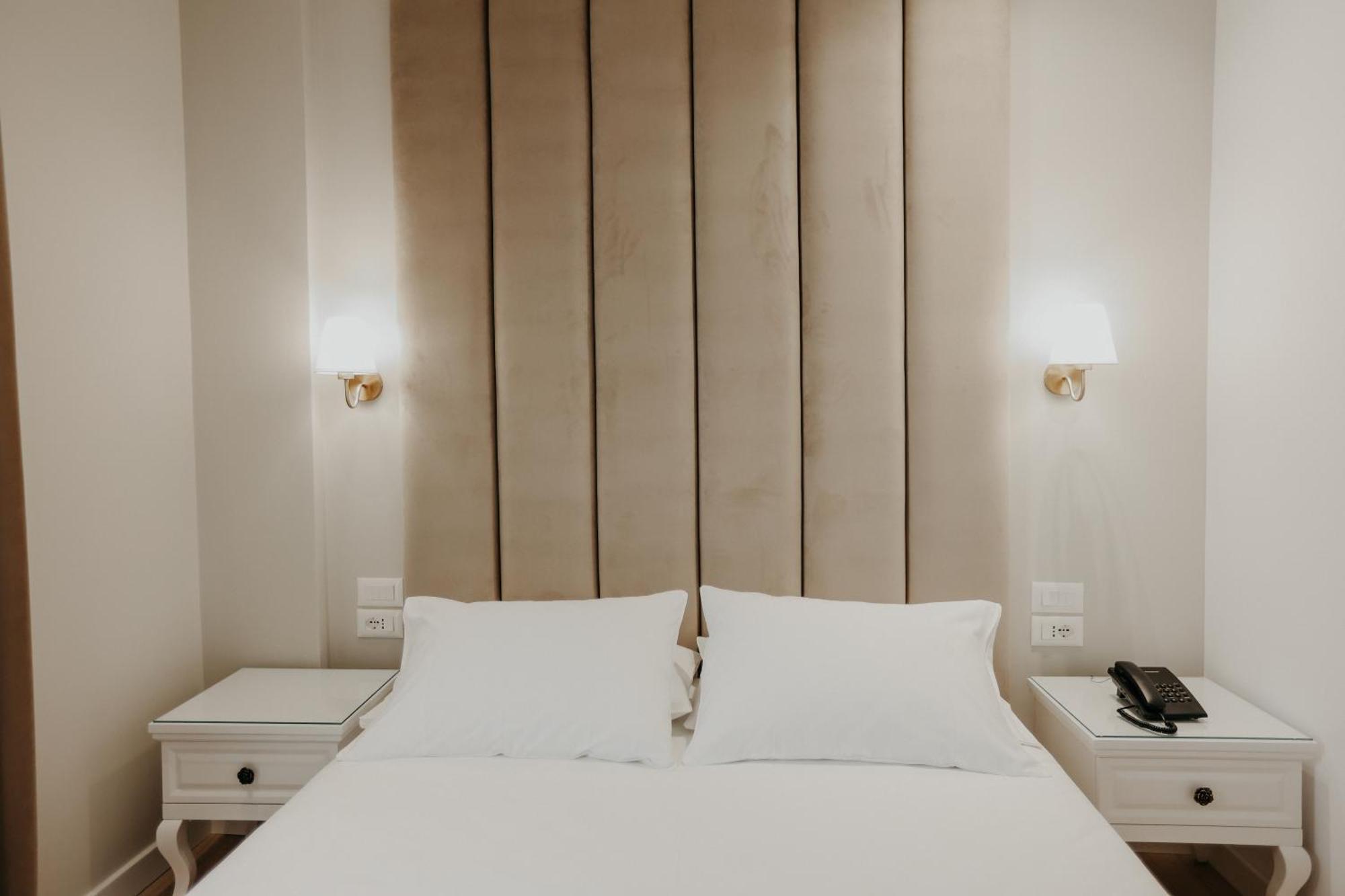 Seaside Hotel Vlorë Екстериор снимка